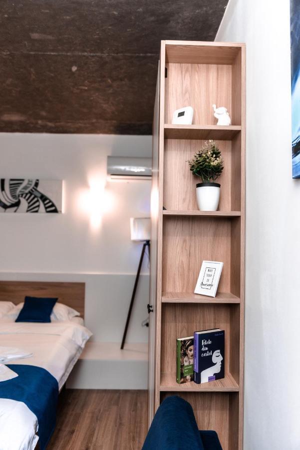 Puzzle Apartaments&Studios Craiova Buitenkant foto