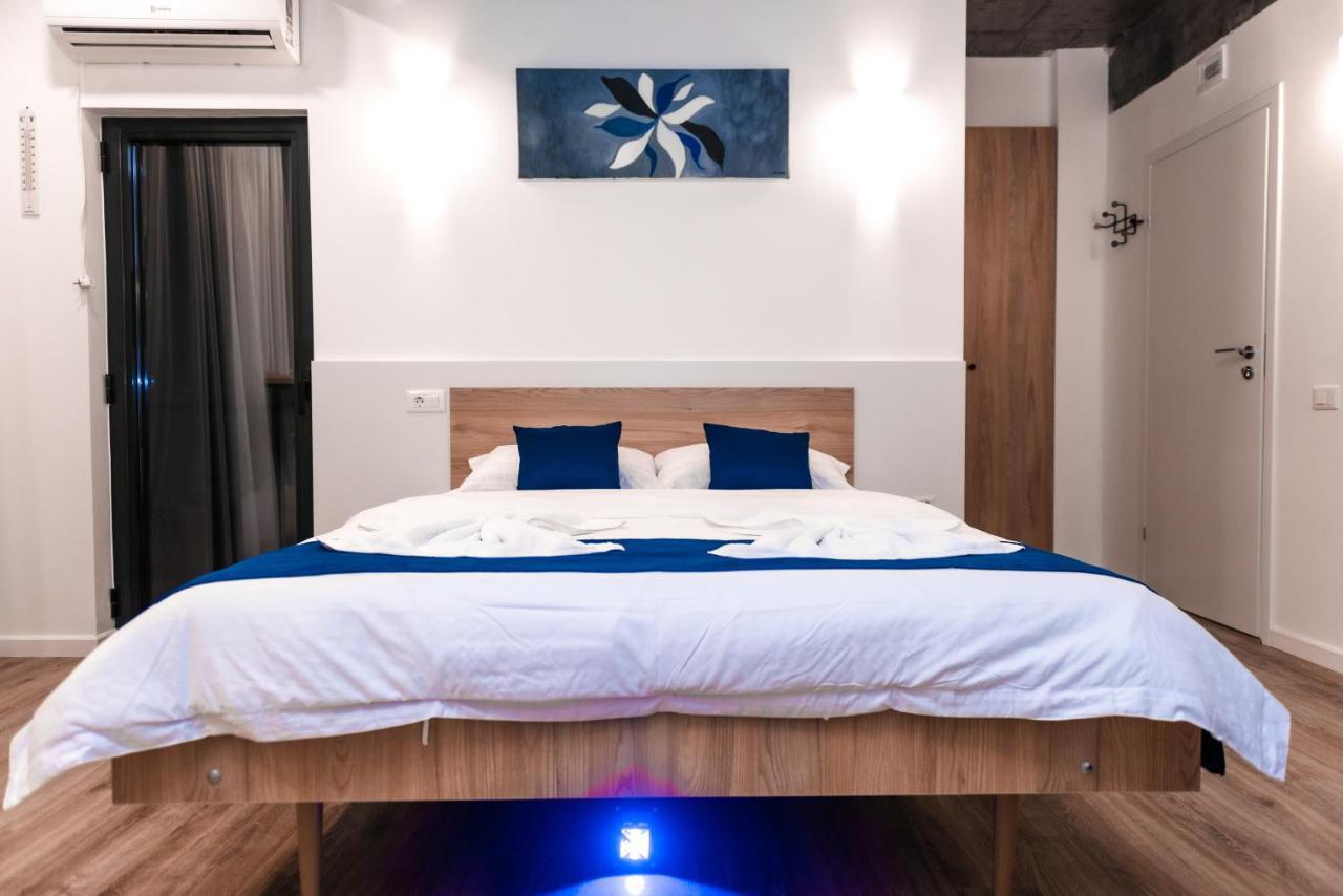 Puzzle Apartaments&Studios Craiova Buitenkant foto