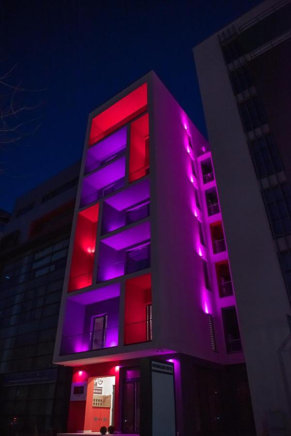 Puzzle Apartaments&Studios Craiova Buitenkant foto