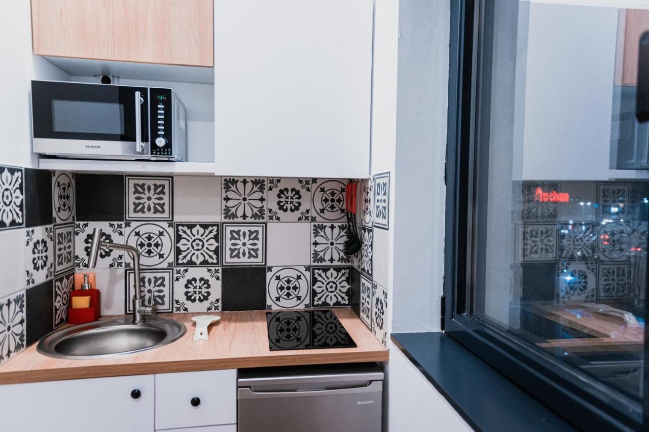 Puzzle Apartaments&Studios Craiova Buitenkant foto